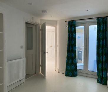 1 Bed Detached House, Holly Terrace, N6 - Photo 1