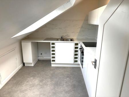 2 bedroom apartment to rent - Photo 3