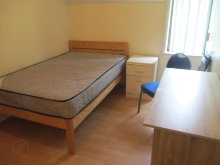 Upstairs Apartment, 79c University Avenue, Belfast, Belfast, BT7 1GX - Photo 4