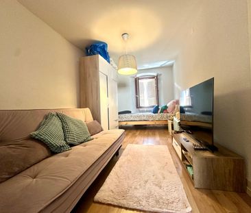 2.5 pces entièrement rénové de 42 m2 - Foto 2