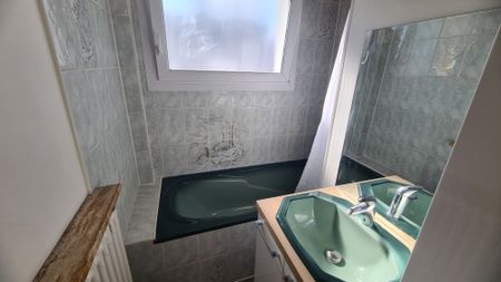 Location Appartement 2 pièces 43m² MASSY 91300 - Photo 3