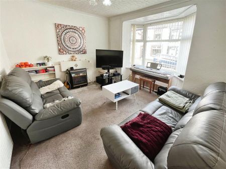 Wood Street, Cilfynydd, PONTYPRIDD - Photo 2