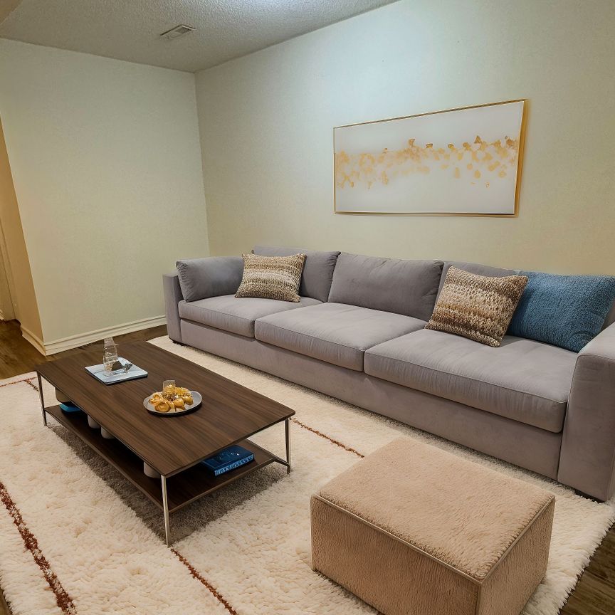 For Lease - 5464 Tenth Line Unit# BSMT, Mississauga, Ontario - Photo 1