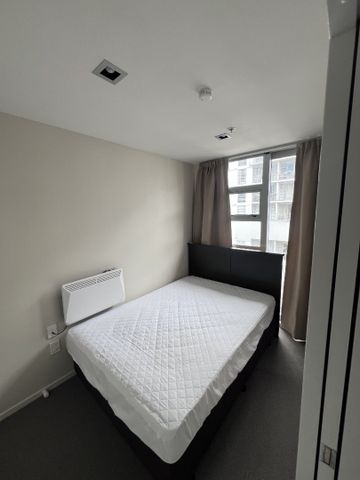 1 Bedroom on Queen - Photo 5