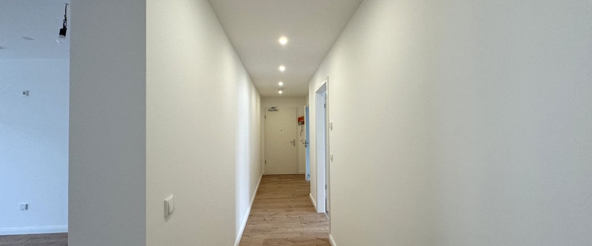 Energiesparendes Wohnen: Moderne 4-Zimmer-Wohnung mit Balkon in Elbnähe! - Foto 1