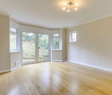 4 bedroom detached house to rent - Photo 2