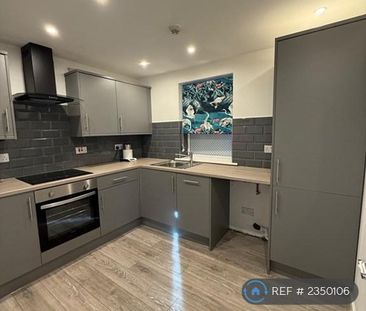 2 bedroom semi-detached house to rent - Photo 6