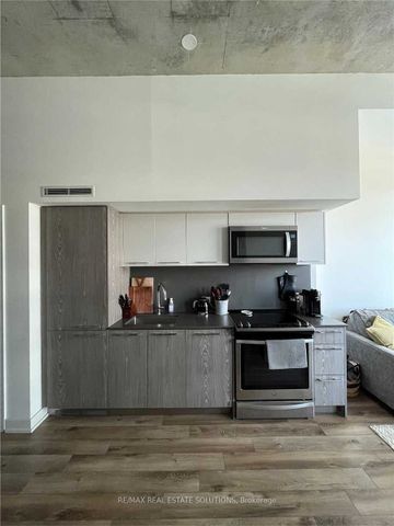 Riverside Square Lofts 15-45 , #503 - Photo 4