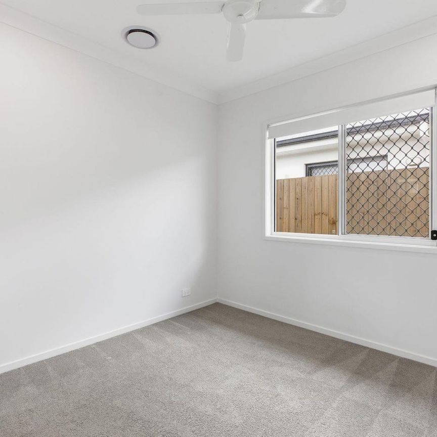 🏡 Stylish Family Living in a Peaceful Pallara Pocket - Photo 1