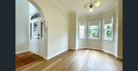 Spacious 2 Bedroom residence - Photo 2