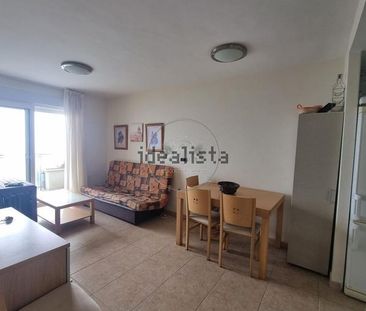 Alquiler de piso en Urbanización Veneziola Golf - Photo 1