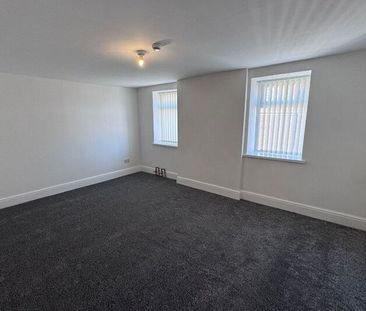 145a Redlam, Blackburn. LANCS. BB2 1XB - Photo 3