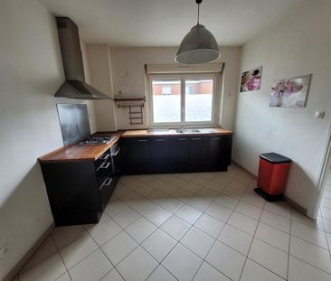 Location Appartement 2 pièces 69m² LOOS 59120 - Photo 2