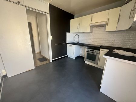 Location Appartement 3 pièces 59m² - Photo 2