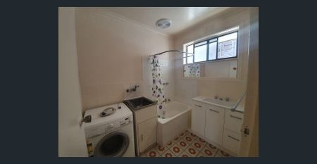 Fantastic property in the heart of it all! - Photo 4