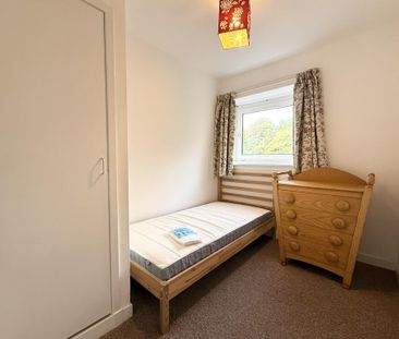 2 bedroom flat to rent - Photo 6