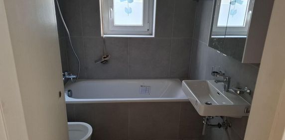 A louer - appartement de 3 pièces refait à neuf - Photo 2