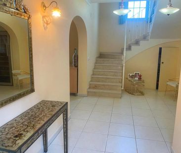FOR RENT: SPACIOUS AND ELEGANT VILLA IN MORAIRA with 4 bedrooms for... - Photo 3