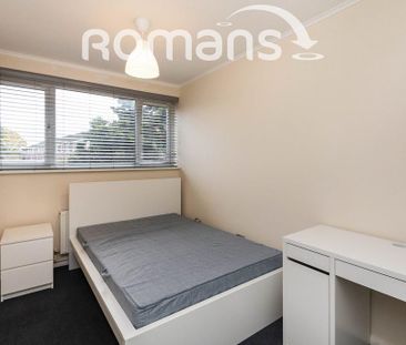 1 bedroom in a house share to rent - Photo 3