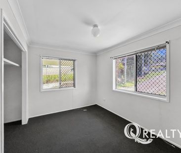 Cozy Family Home in Great Location! - Photo 4