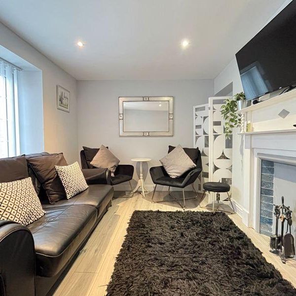 2 bedroom end of terrace house to rent - Photo 1