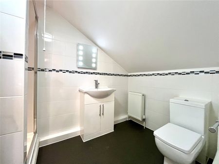 Warren Close, Bexleyheath, Kent, DA6 7LU - Photo 4