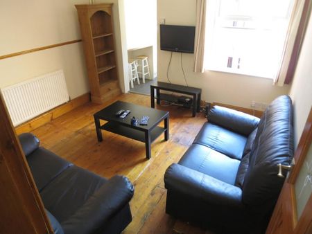4 bedroom house to rent - Photo 2
