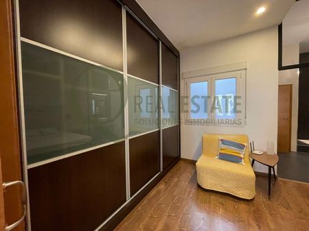 Piso de alquiler en Constitucion, Barrio del Centro - Photo 2