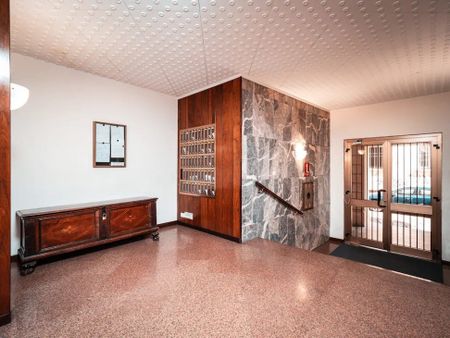 Via della Chiusa, Milan, Lombardy 20123 - Photo 4