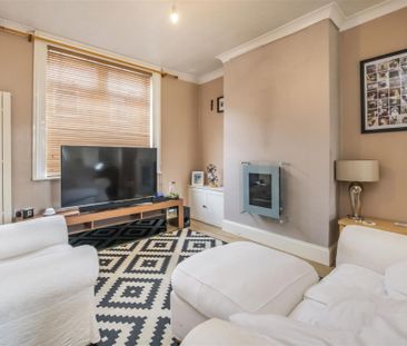 2 bed House To Let - Photo 3