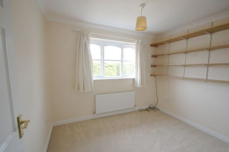 White Hart Close, Chalfont St Giles, Buckinghamshire,HP8 - Photo 2