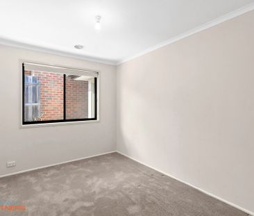11 Ayrton Street, Gungahlin ACT 2912 - House For Rent | Domain - Photo 2