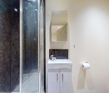 Studio Flat, Chatsworth Road, NW2 - Photo 5