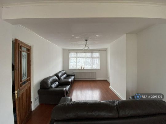 3 bedroom terraced house to rent - Photo 1