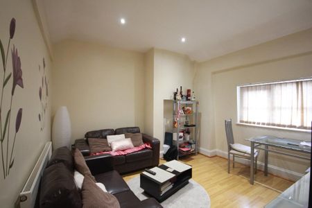 1 bedroom flat to rent - Photo 2