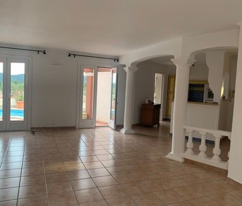 Location Maison 4 pièces 100m² LA CRAU 83260 - Photo 5