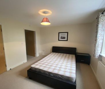 2 bedroom apartment to rent - Photo 4