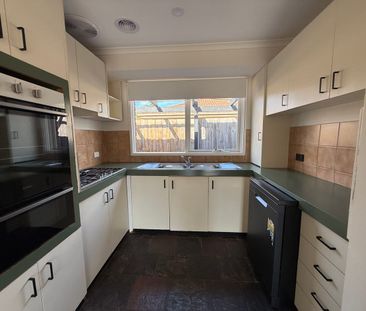 Comfort you’ll notice. Location you’ll love - Photo 5