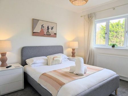 3 bedroom detached house to rent - Photo 4