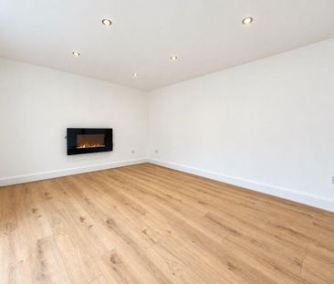 4 bedroom terraced house to rent - Photo 4