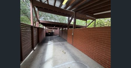 3 BEDROOM TOWNHOUSE IN PRIME LOCATION – CLOSE TO MONASH MEDICAL CENTRE & MONASH UNIVERSITY - Photo 3