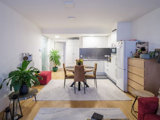 Appartement te huur - Photo 1