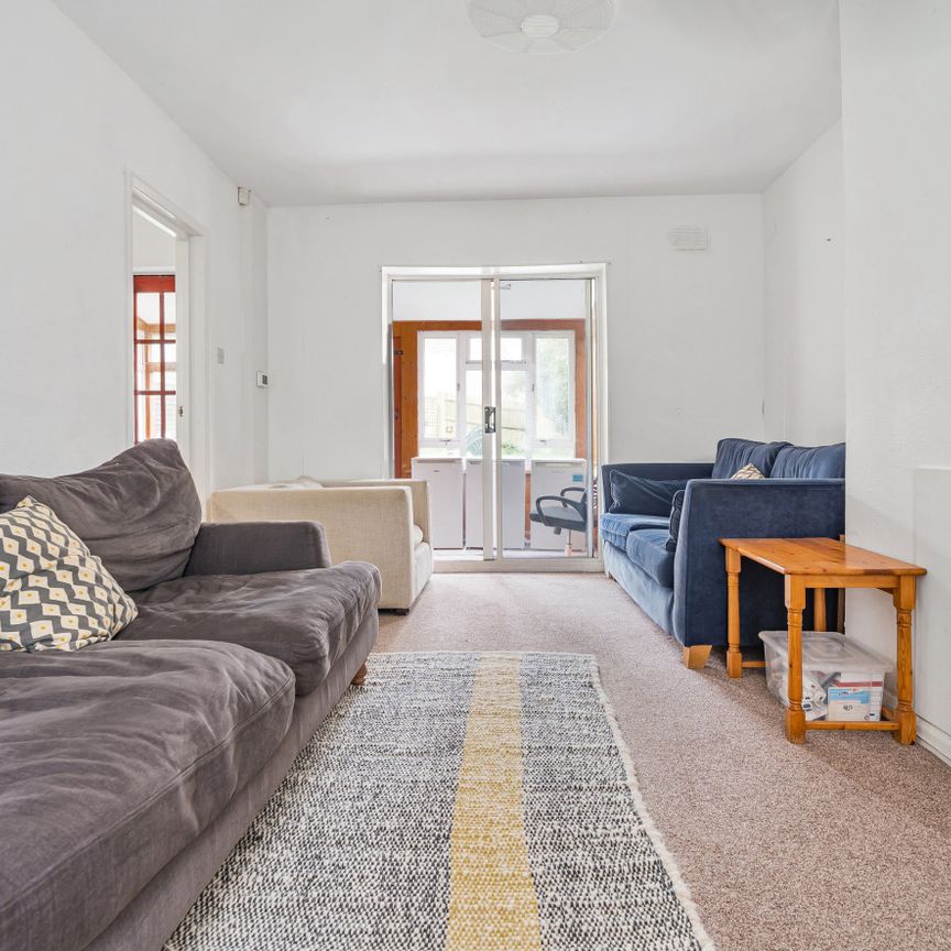 6 bedroom terraced house to rent - Photo 1