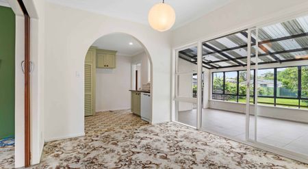 Spacious Family Home with Expansive Outdoor Living - Photo 2