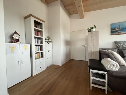 Magnificent attic apartment in a small PPE - Photo 1