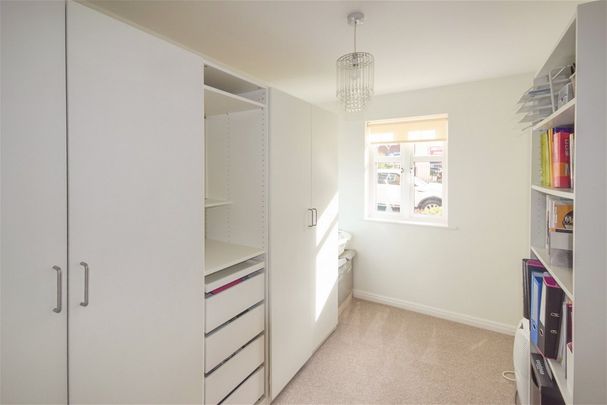 Greenock Mews, Widnes, WA8 9DW - Photo 1