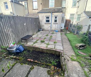£925 PCM, Furnished One Bedroom Ground Floor Flat with Large Privat... - Photo 6