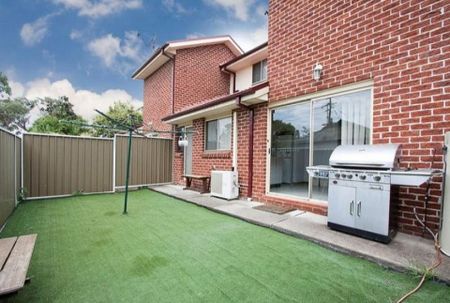 2/39 Bringelly Road, Kingswood - Photo 5