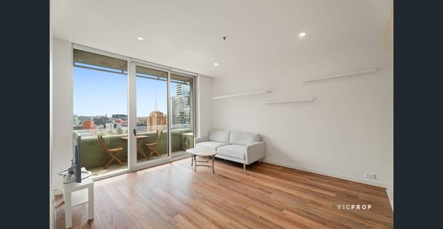 HEART OF QV1 - NORTH-FACING RENOVATED APARTMENT - Photo 1