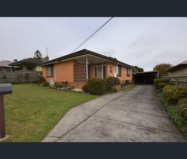13 William St, Newborough, Vic 3825 - Photo 4